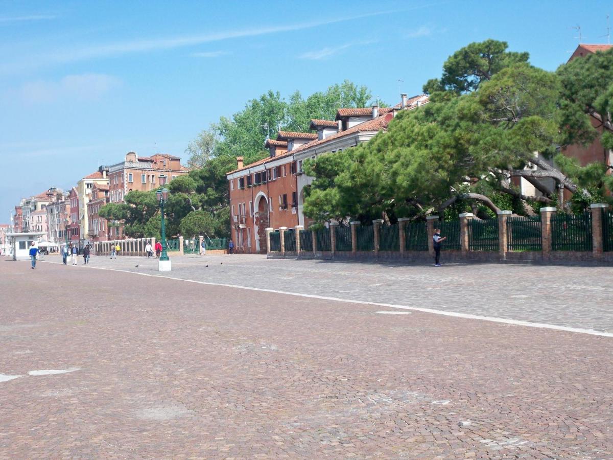 Locazione Mery Venice Luaran gambar